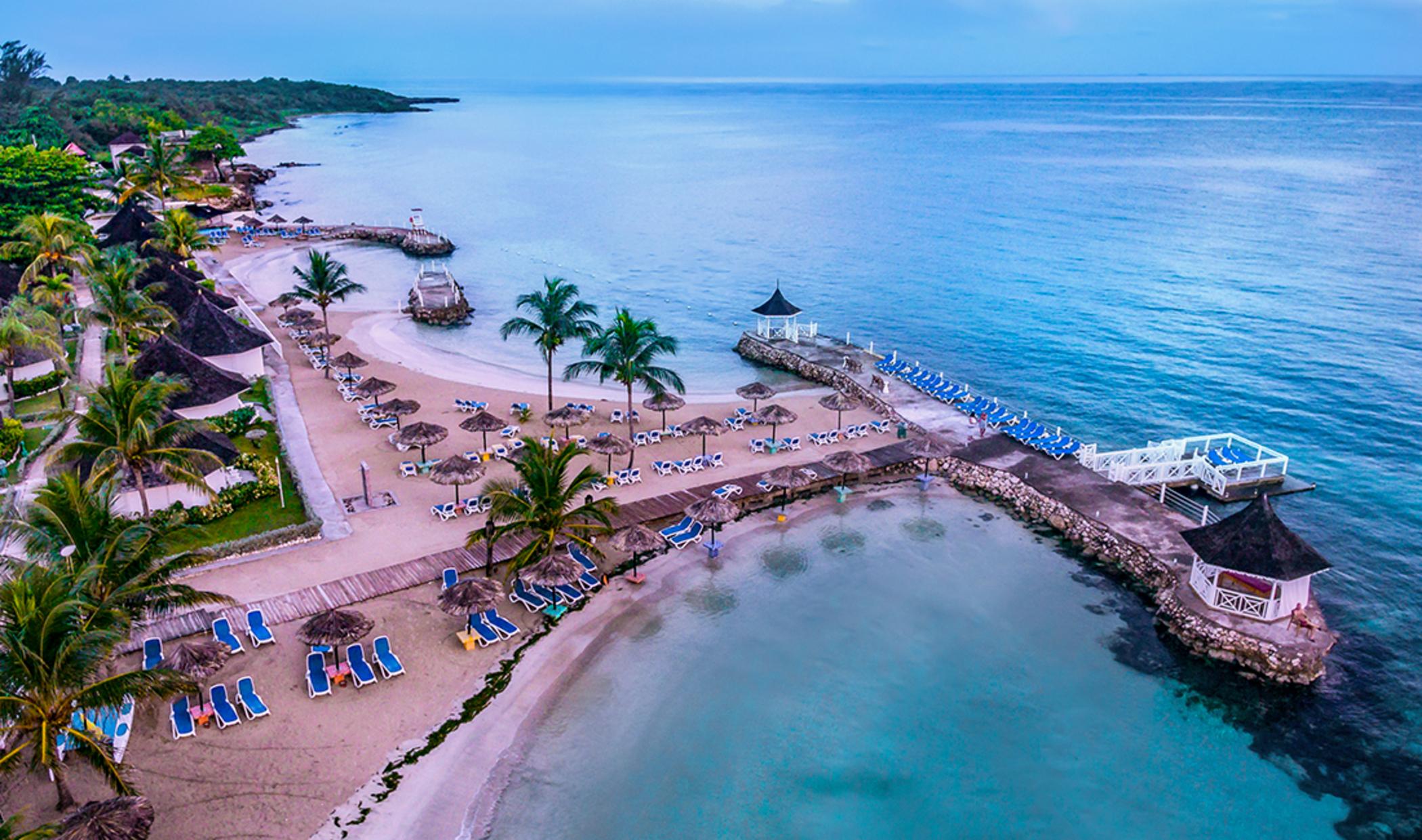 Decameron Club Caribbean Runaway Bay, Ramada All-Inclusive Resort Exterior photo