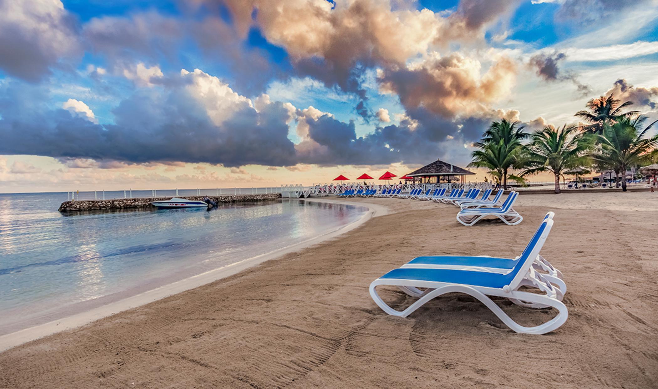 Decameron Club Caribbean Runaway Bay, Ramada All-Inclusive Resort Exterior photo