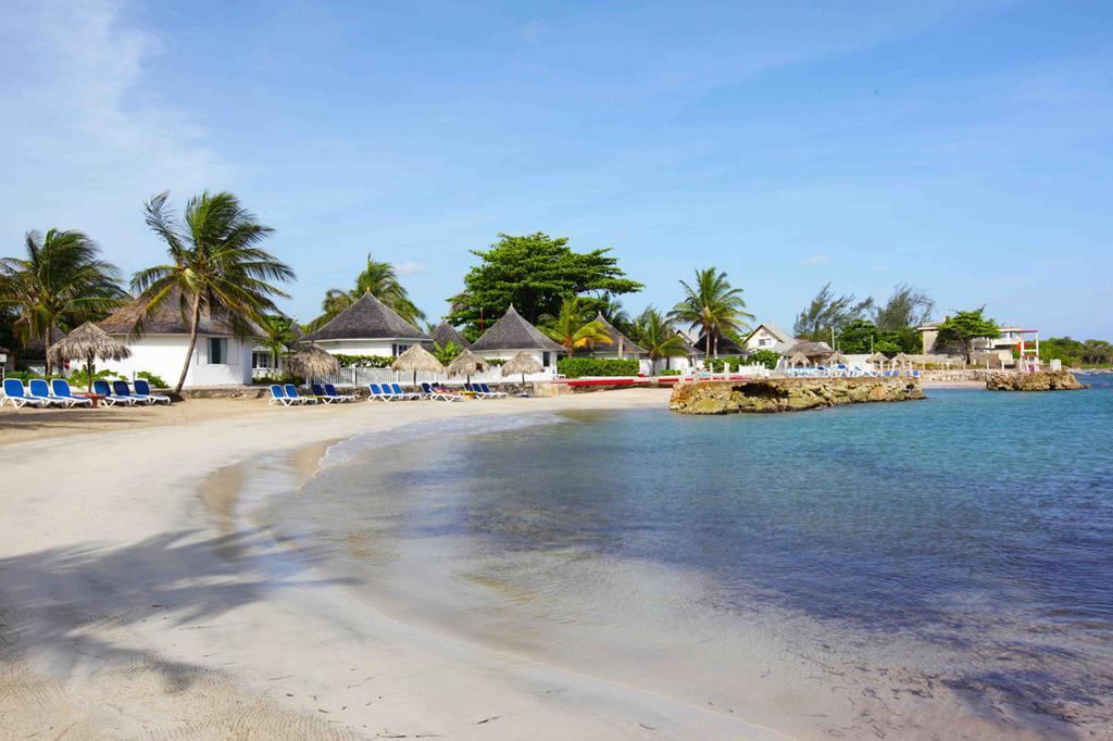 Decameron Club Caribbean Runaway Bay, Ramada All-Inclusive Resort Exterior photo