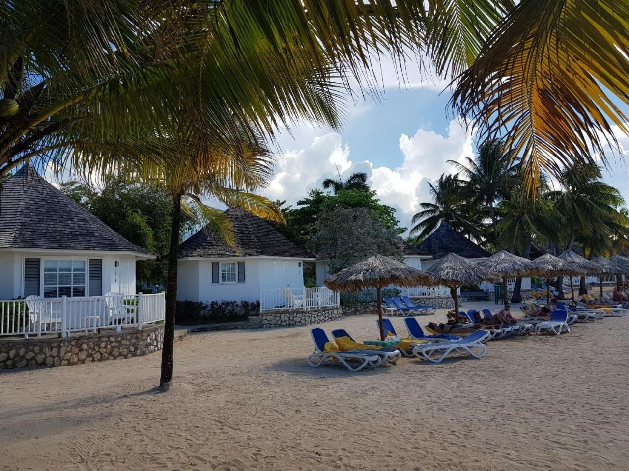 Decameron Club Caribbean Runaway Bay, Ramada All-Inclusive Resort Exterior photo