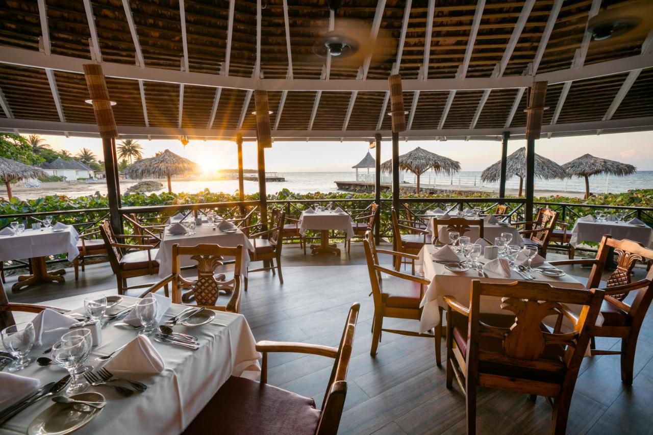 Decameron Club Caribbean Runaway Bay, Ramada All-Inclusive Resort Exterior photo
